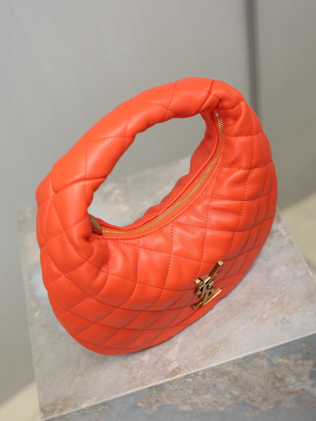 Celosia Icarino In Quilted Leather