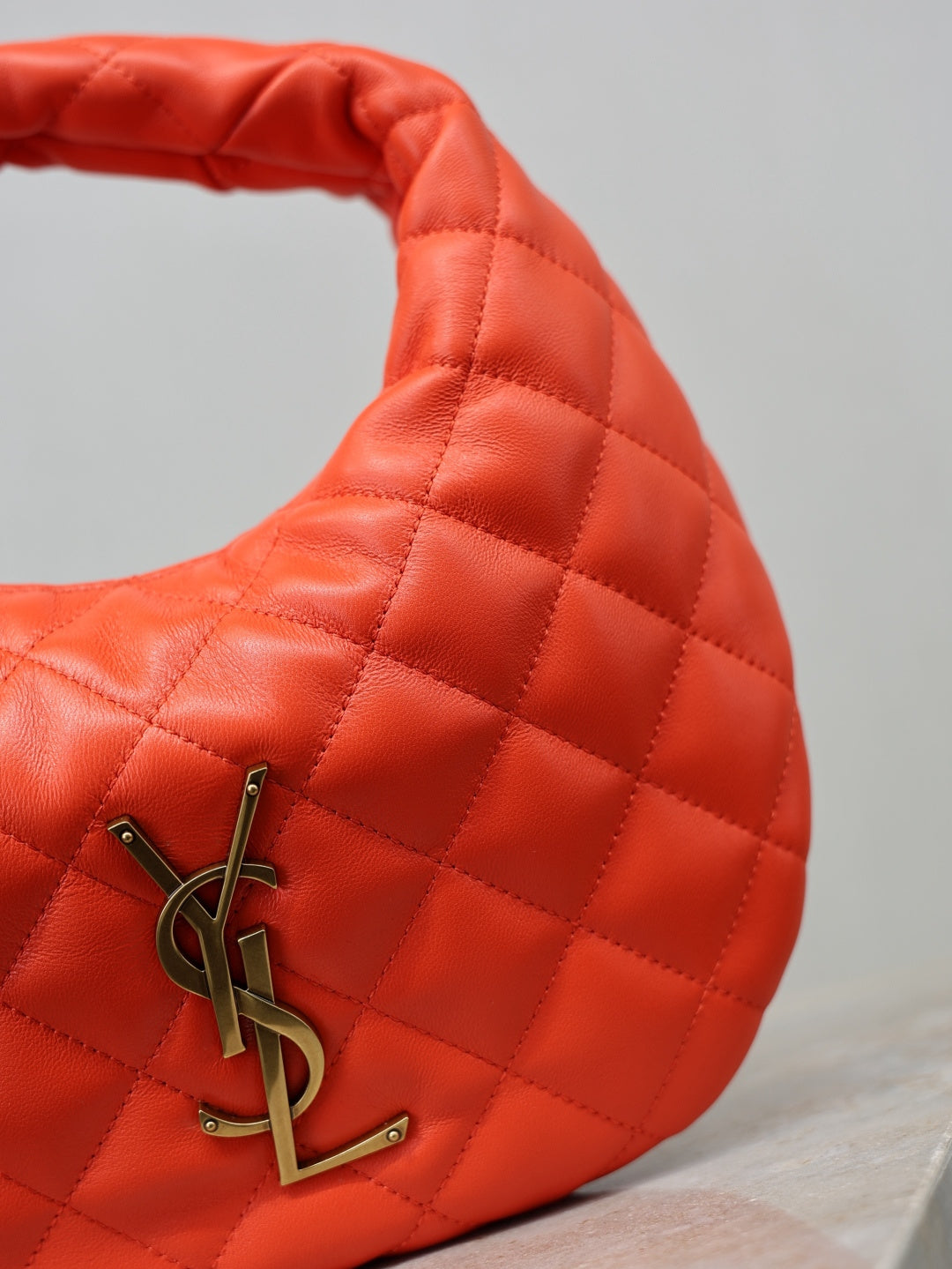 Celosia Icarino In Quilted Leather