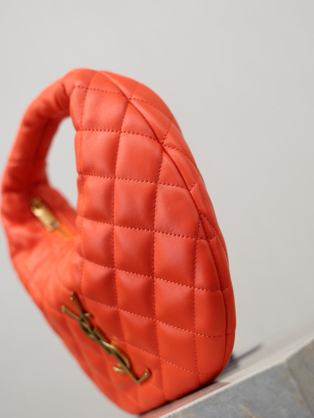 Celosia Icarino In Quilted Leather