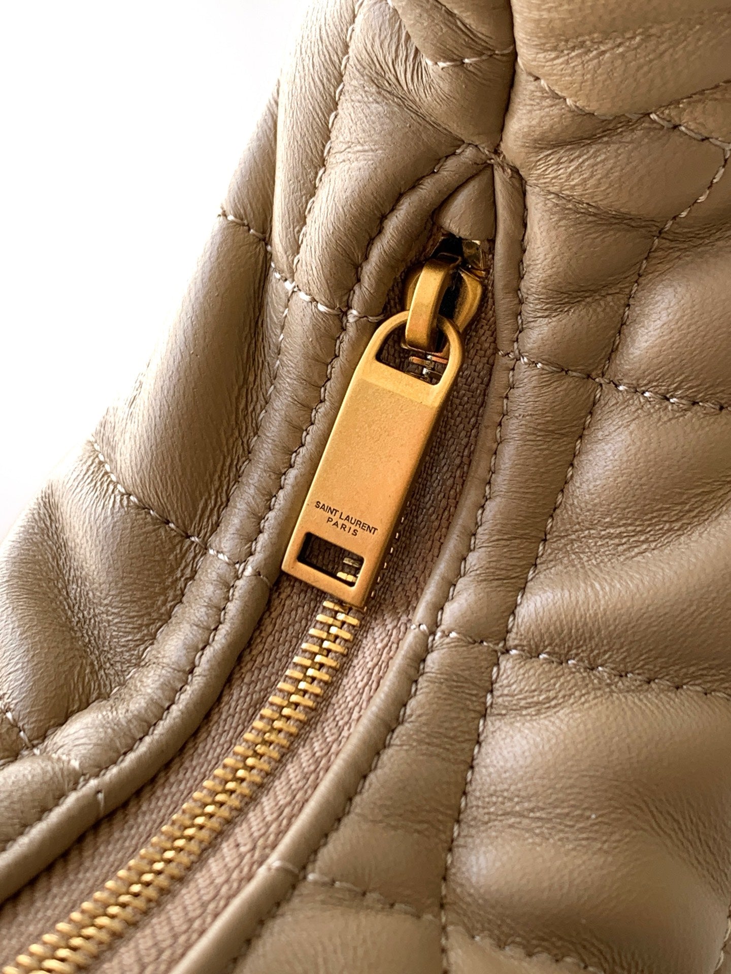 Dark Beige Icarino In Quilted Leather