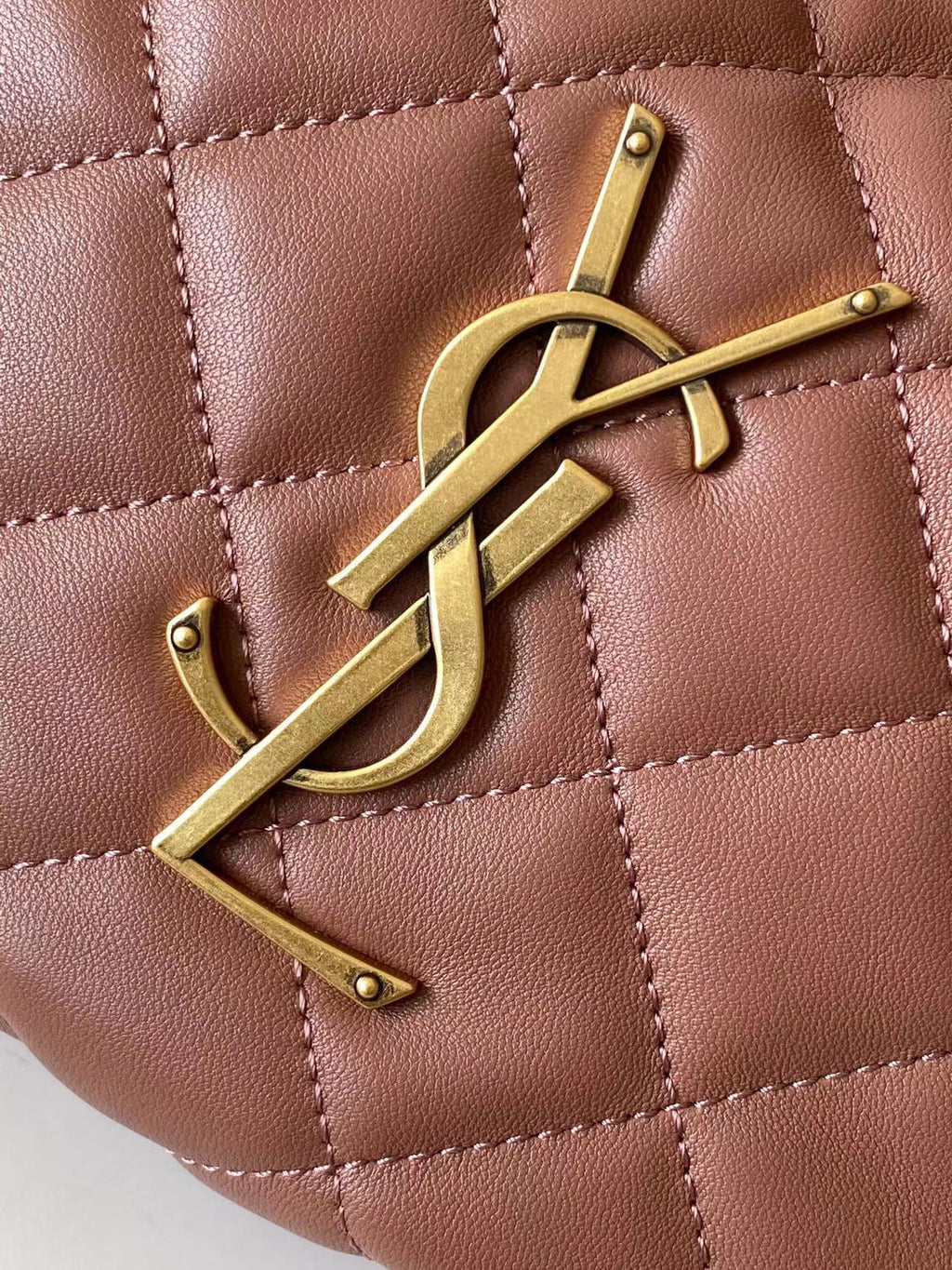 Hortensia Icarino In Quilted Leather