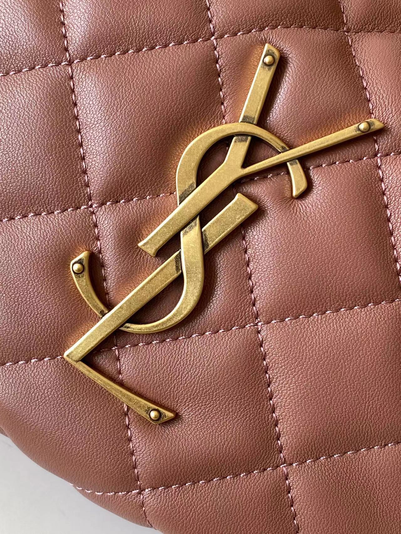 Hortensia Icarino In Quilted Leather