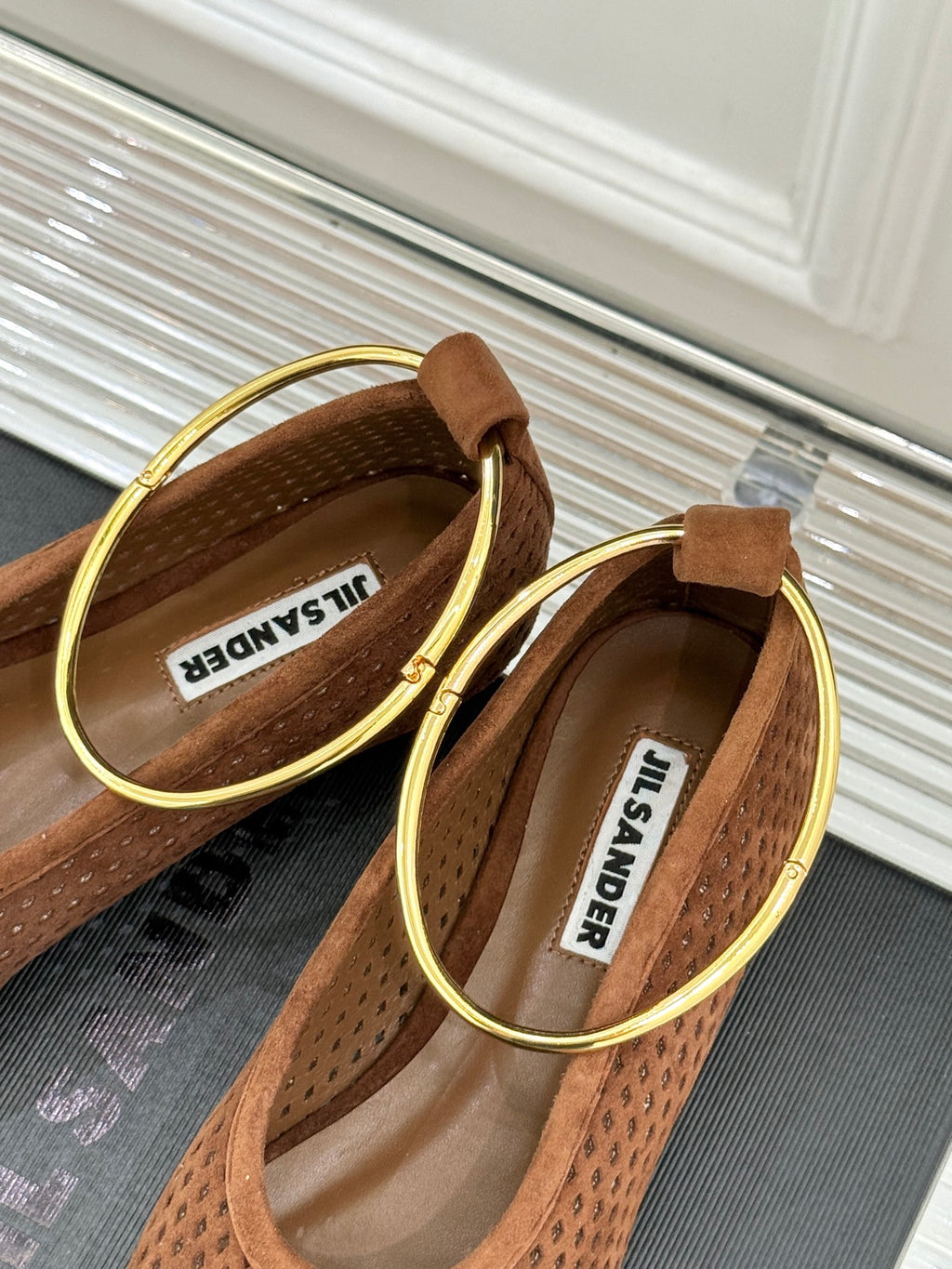 Umber Ring Ballerina