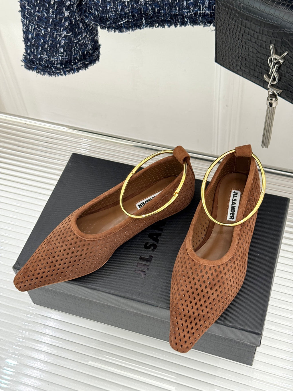 Umber Ring Ballerina
