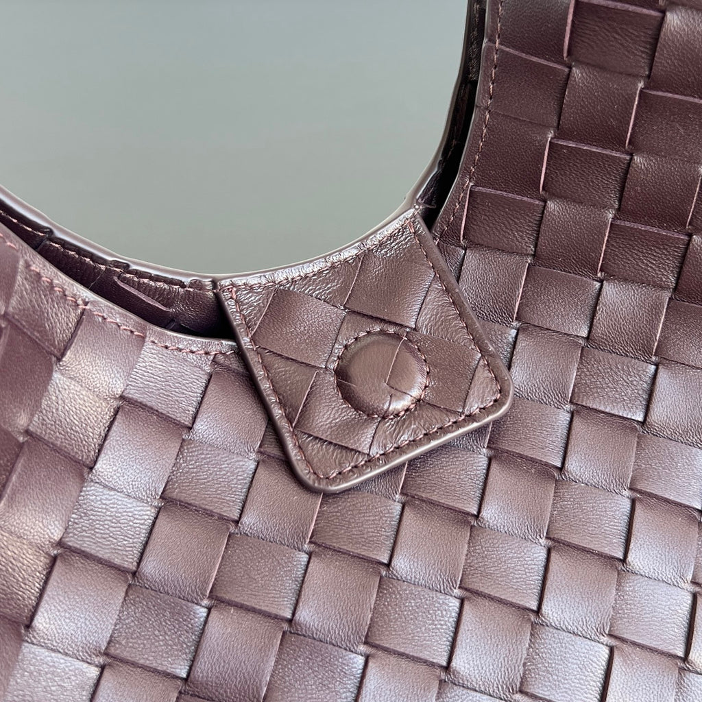 Dark Barolo Small Campana