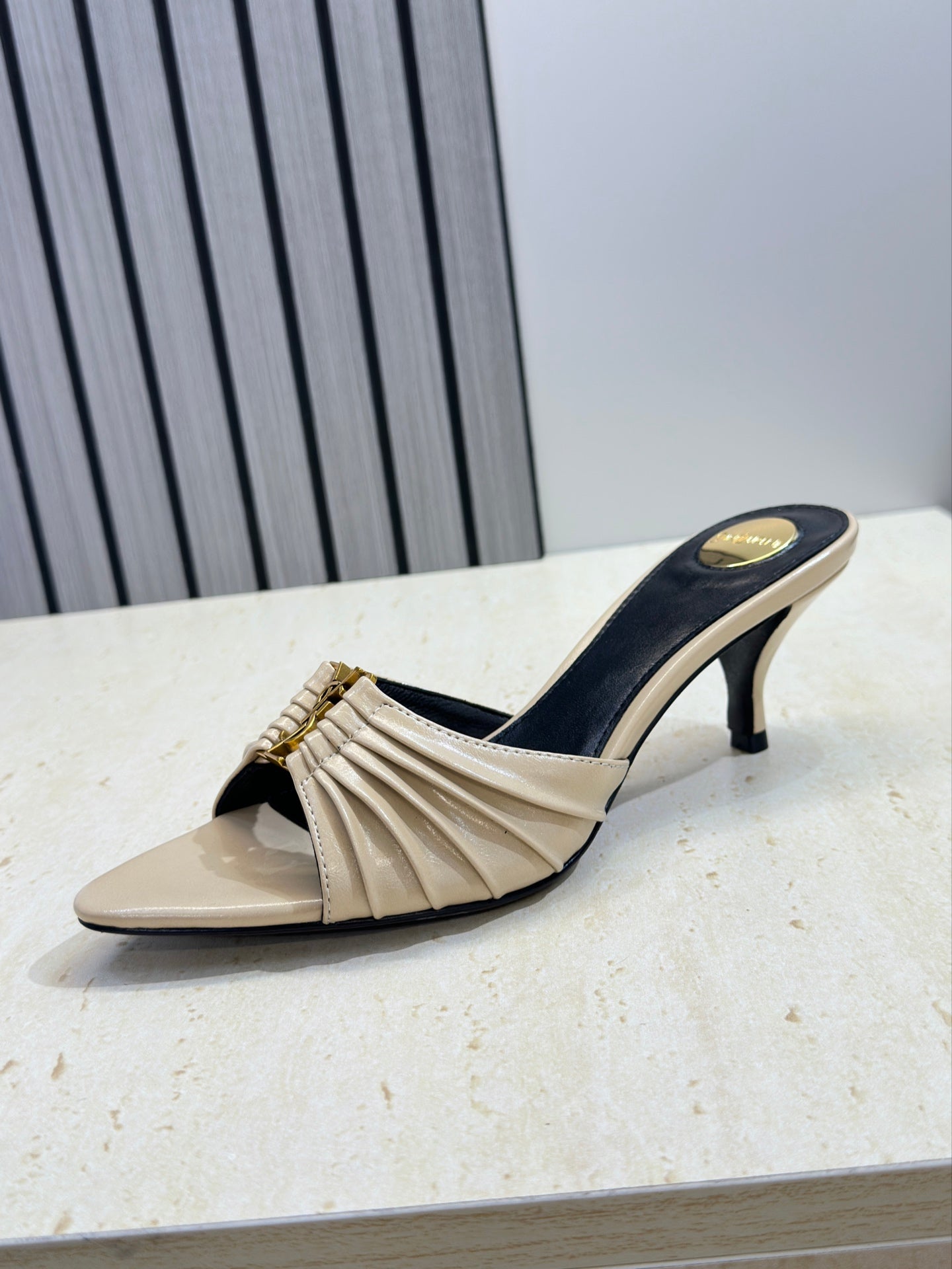 Nude Babylone Mules