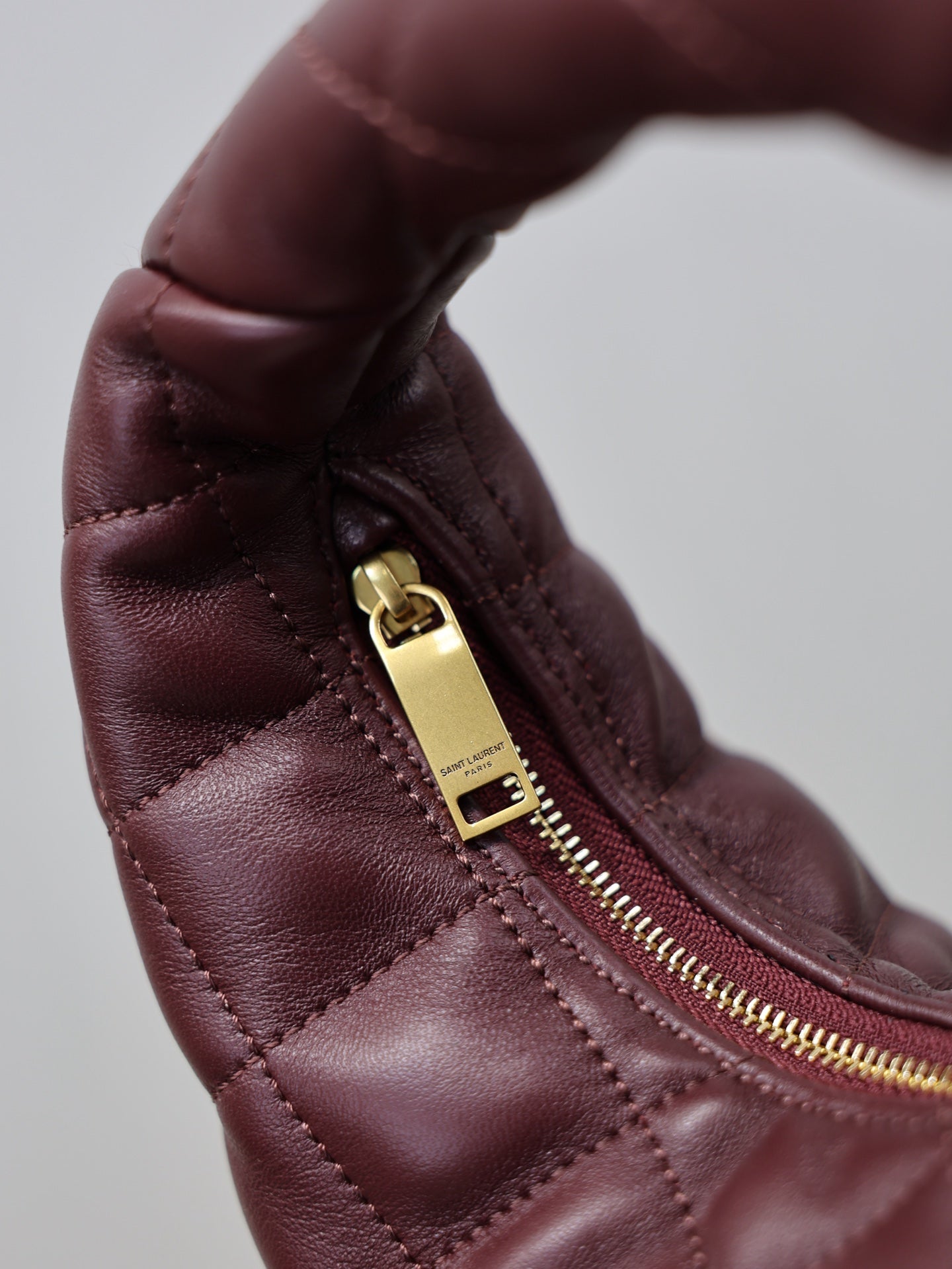 Rouge Cabernet Icarino In Quilted Leather