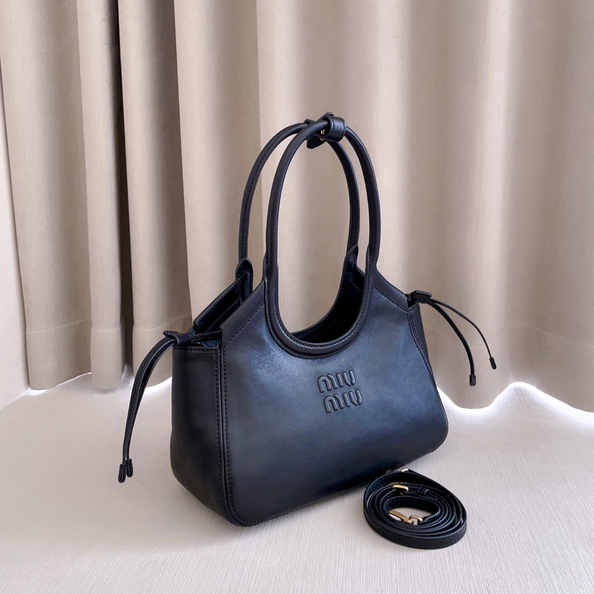 Black Ivy Leather Tote Bag - 3