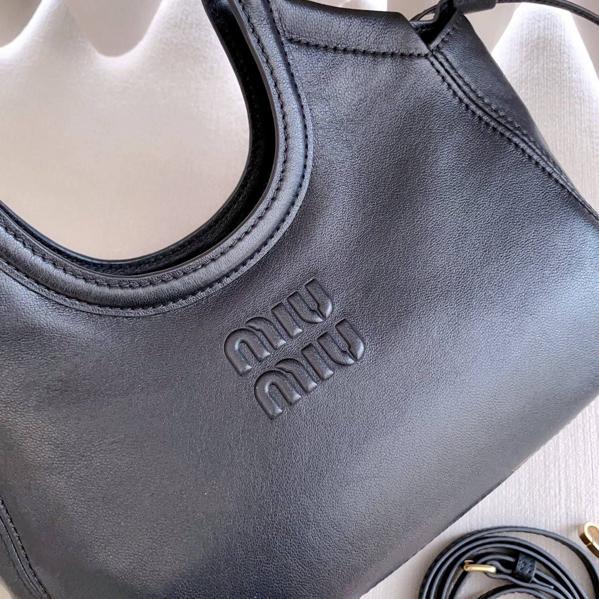 Black Ivy Leather Tote Bag - 8