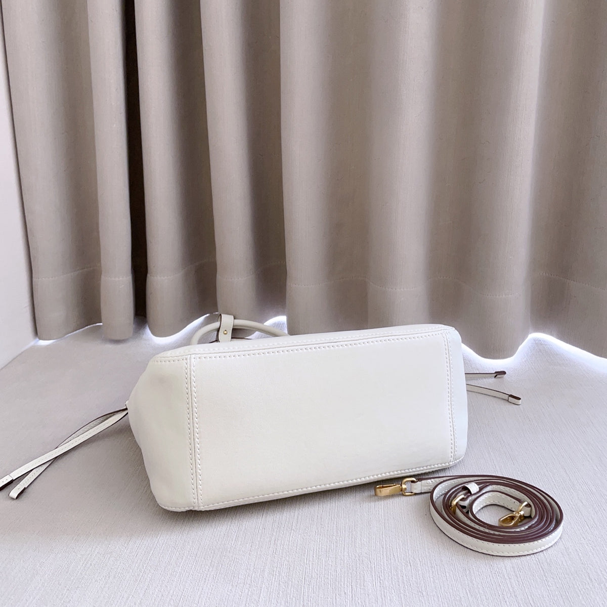 Chalk White Ivy Leather Tote Bag - 5