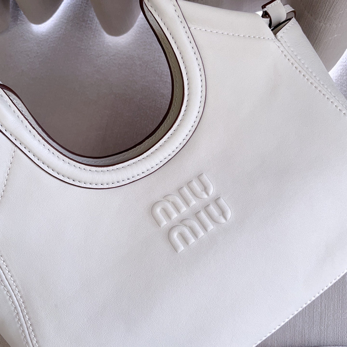 Chalk White Ivy Leather Tote Bag - 7