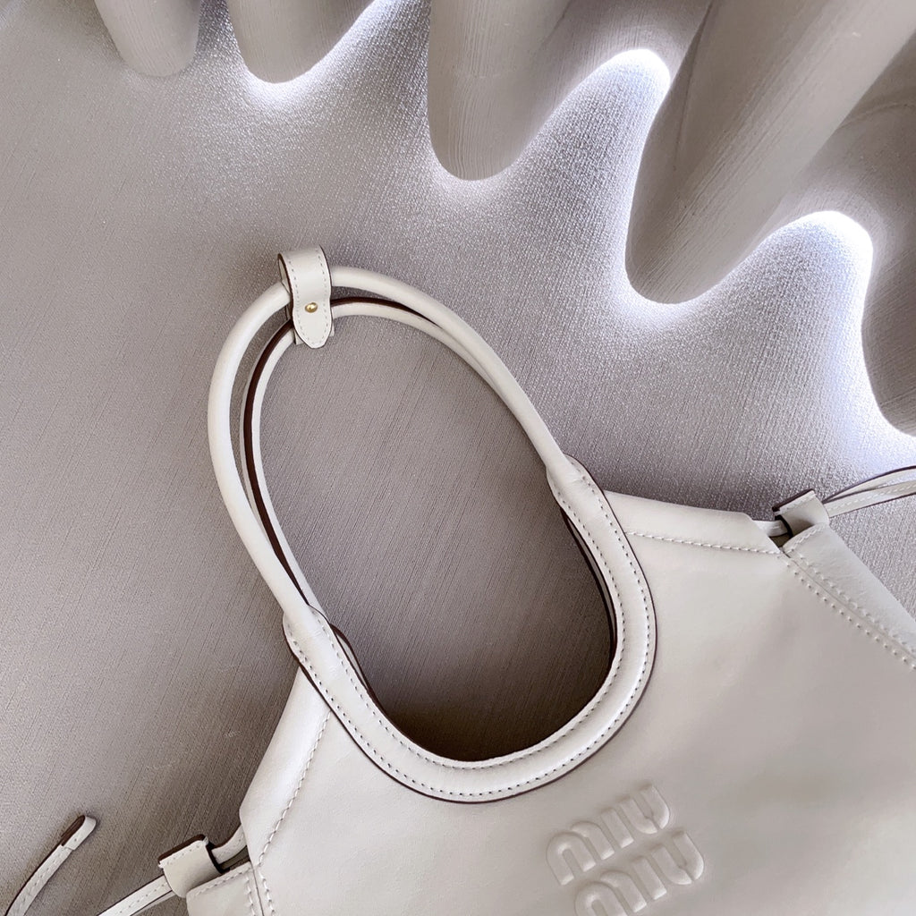 Chalk White Ivy Leather Tote Bag - 10