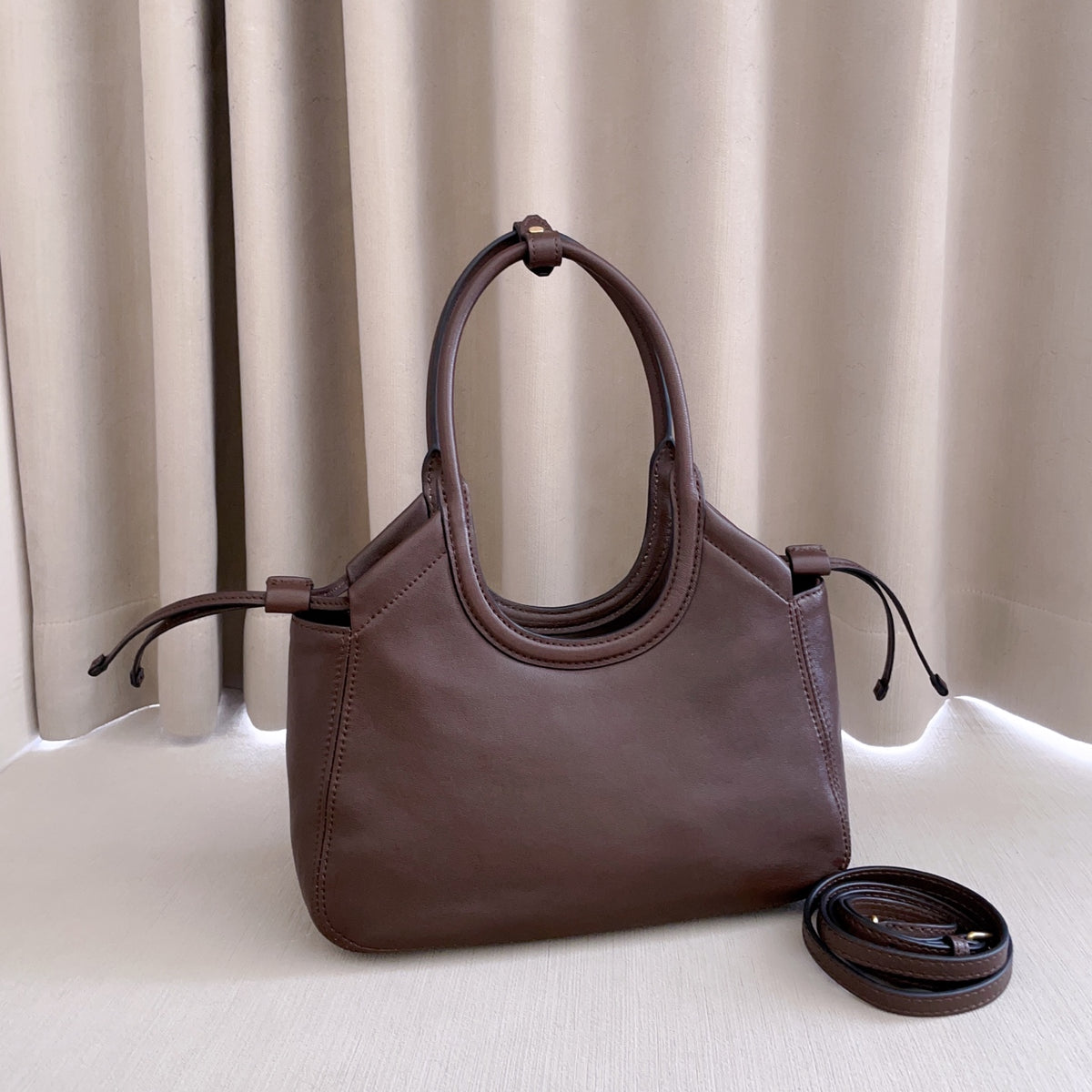 Briarwood Ivy Leather Tote Bag - 4