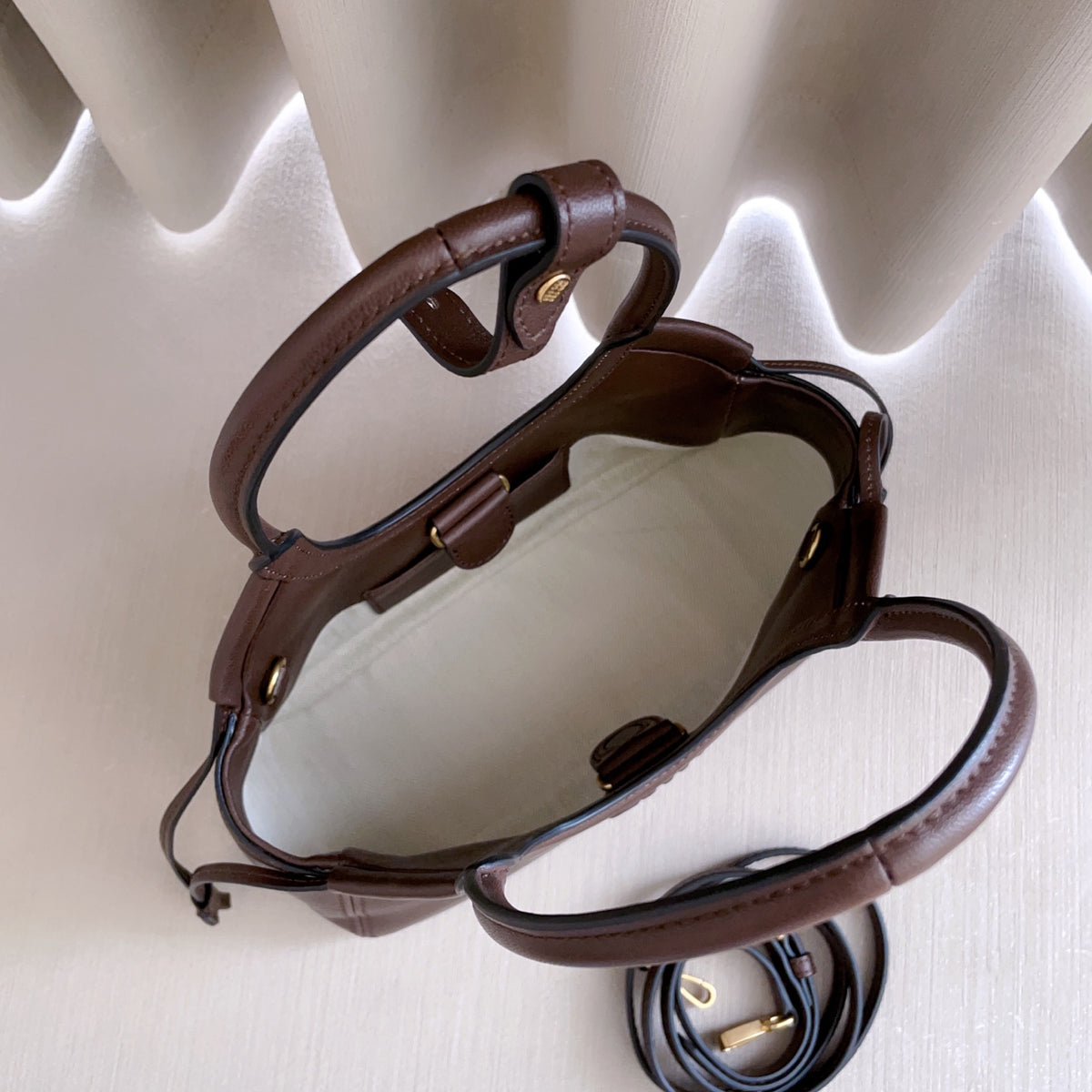 Briarwood Ivy Leather Tote Bag - 6