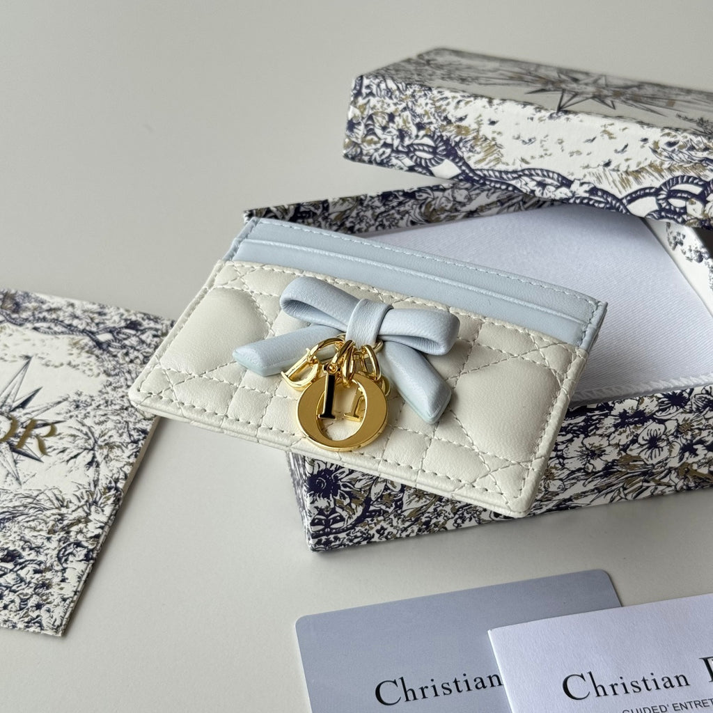 Latte & Ice Blue Freesia Card Holder - 2