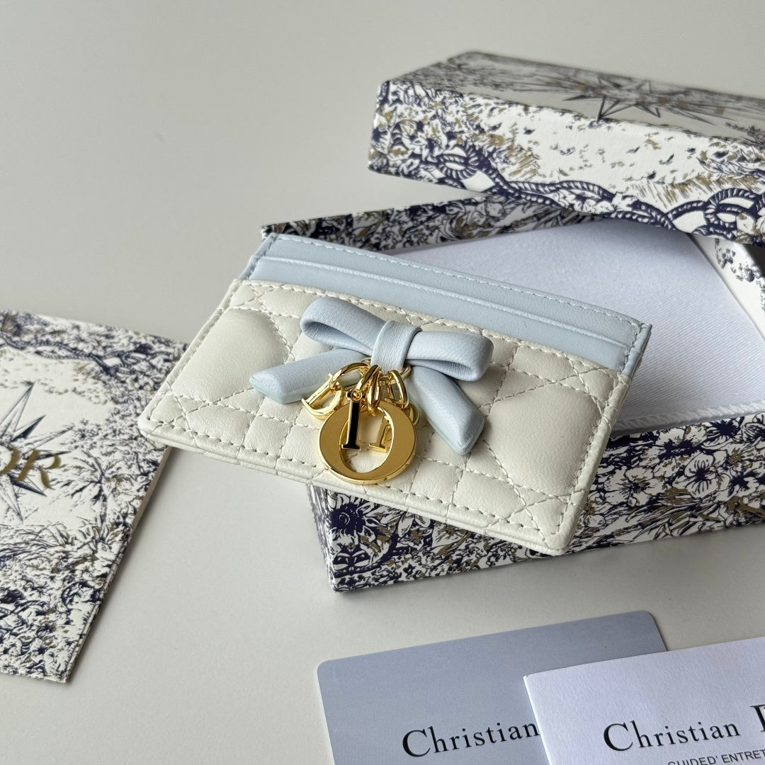 Latte & Ice Blue Freesia Card Holder - 2
