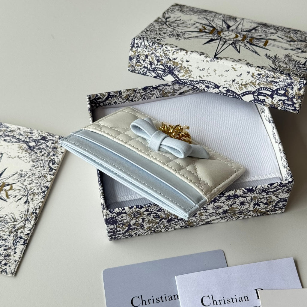 Latte & Ice Blue Freesia Card Holder - 5