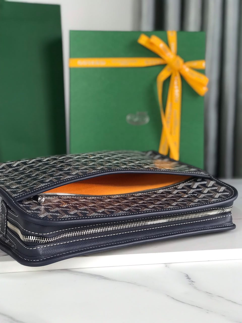 Navy Blue Jouvence GM Toiletry Bag