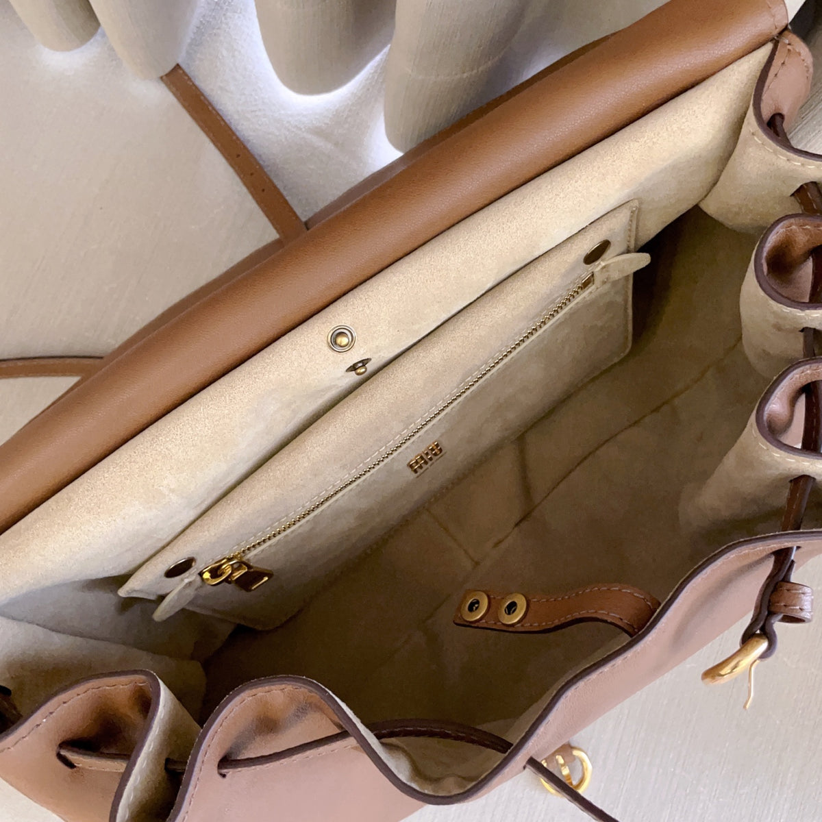 Oak Rendez-Vous Leather Bag 10