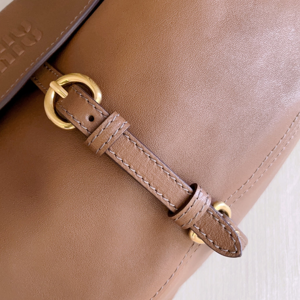 Oak Rendez-Vous Leather Bag 8