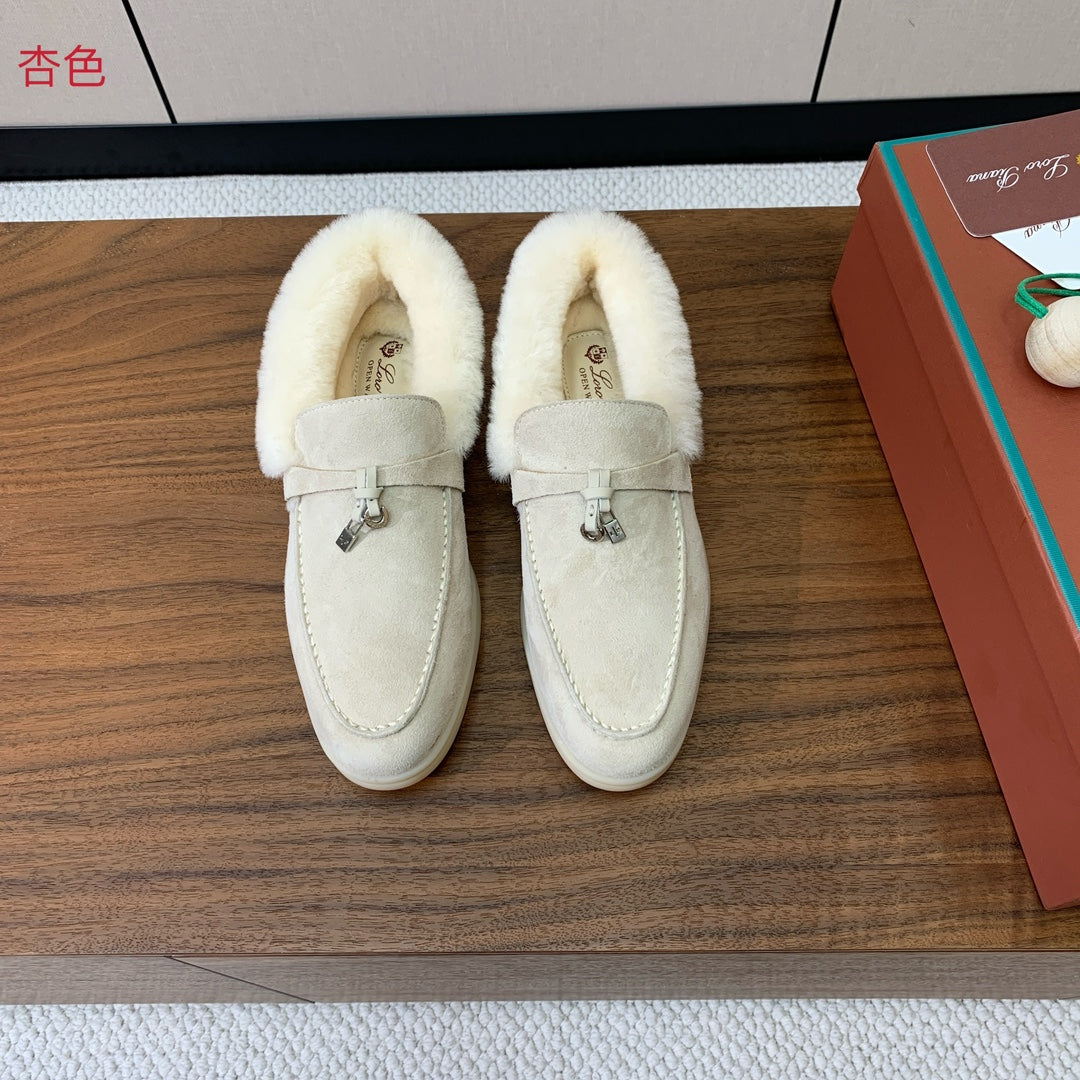 Pearl Powder Summer Charms Walk Loafer