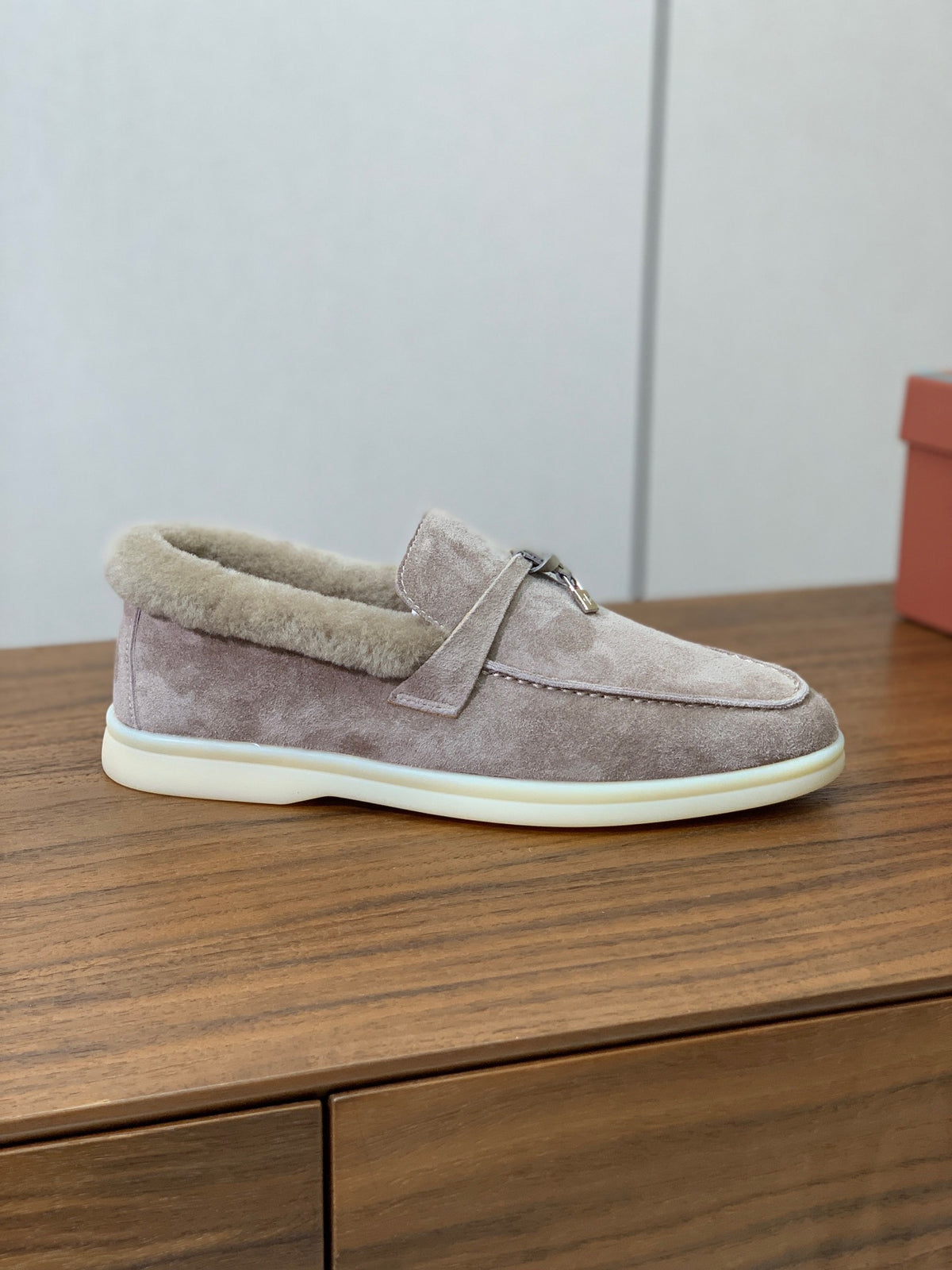 Rain Drops Summer Charms Walk Loafer