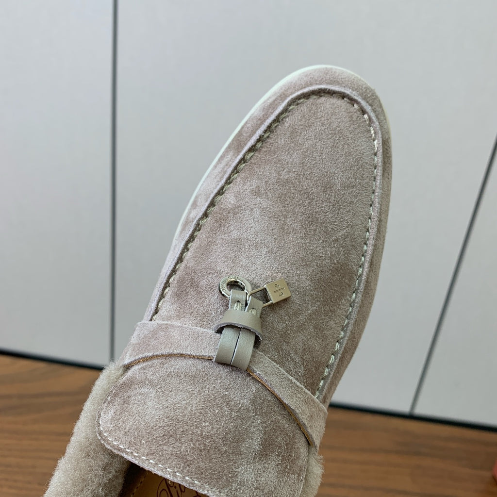 Rain Drops Summer Charms Walk Loafer