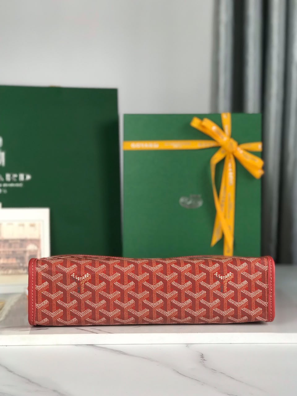 Red Jouvence GM Toiletry Bag