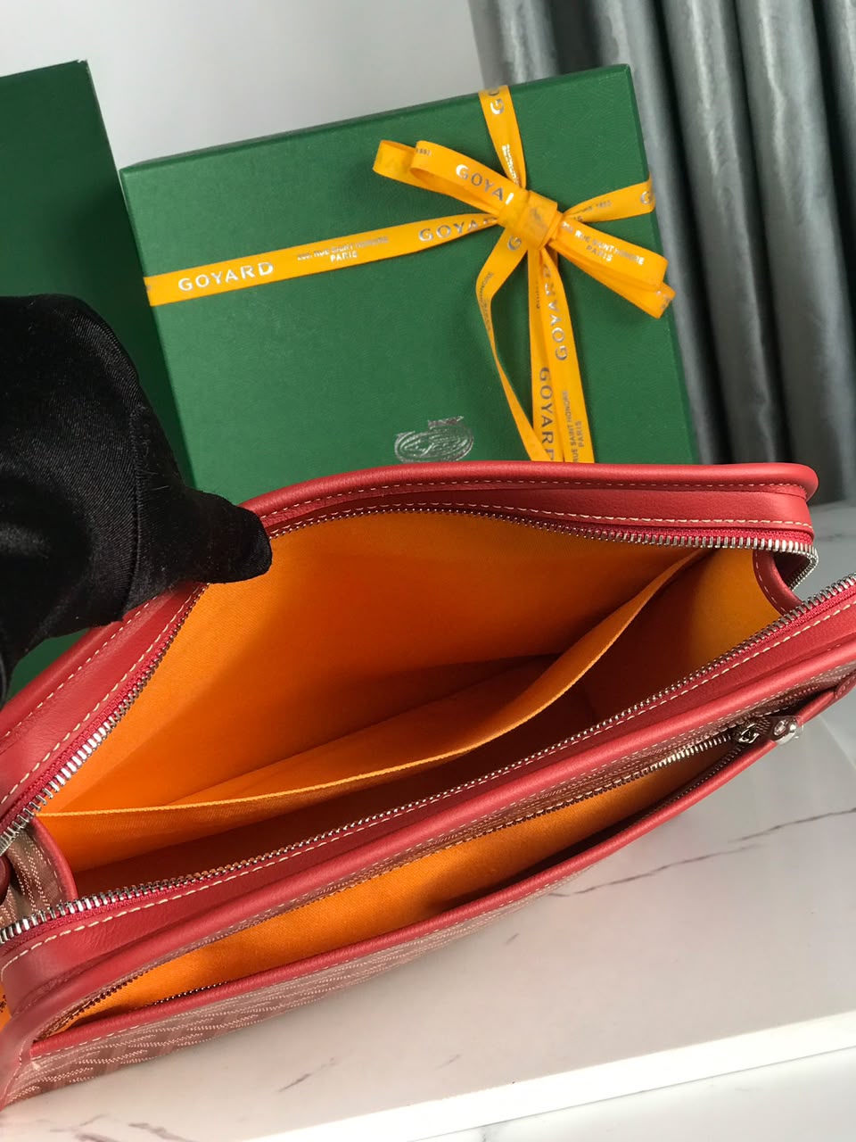 Red Jouvence GM Toiletry Bag
