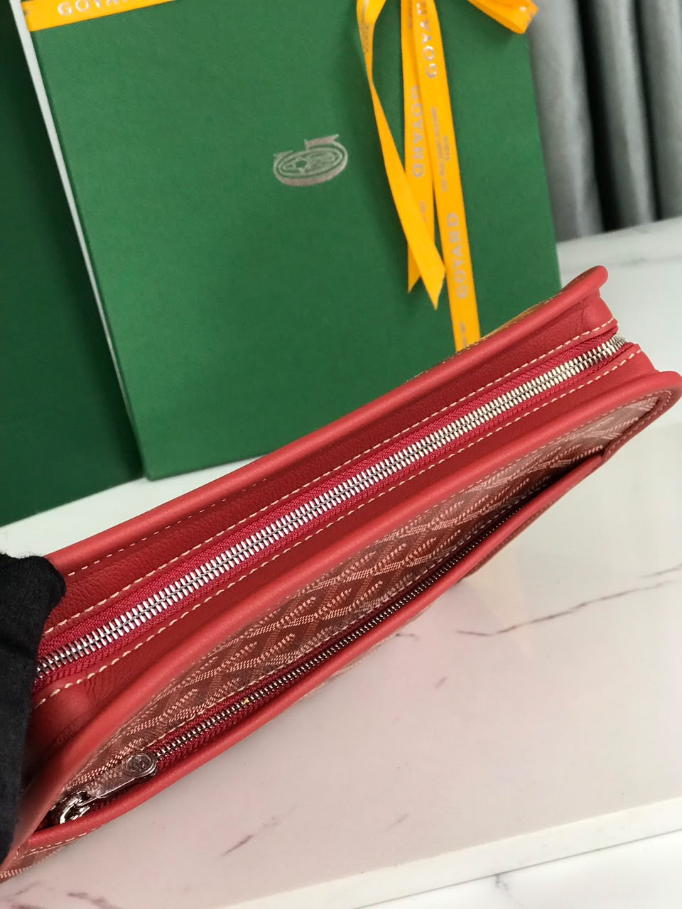 Red Jouvence MM Toiletry Bag
