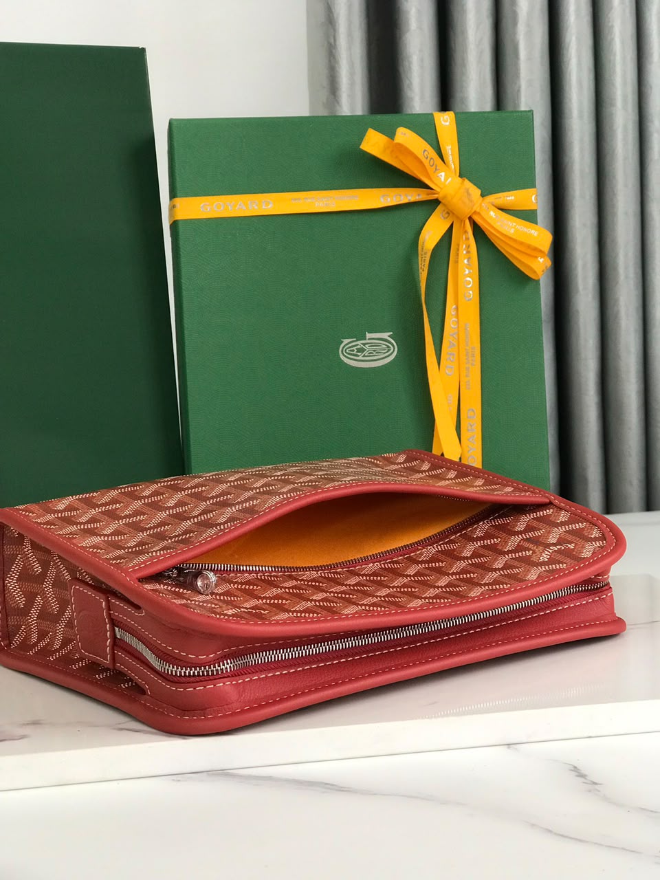 Red Jouvence MM Toiletry Bag