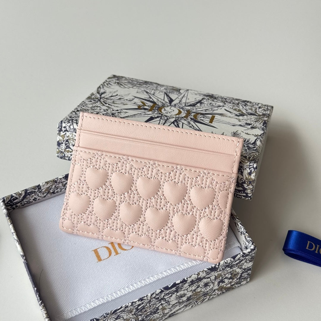 Soupir Pink Heart Quilted Freesia Card Holder - 8