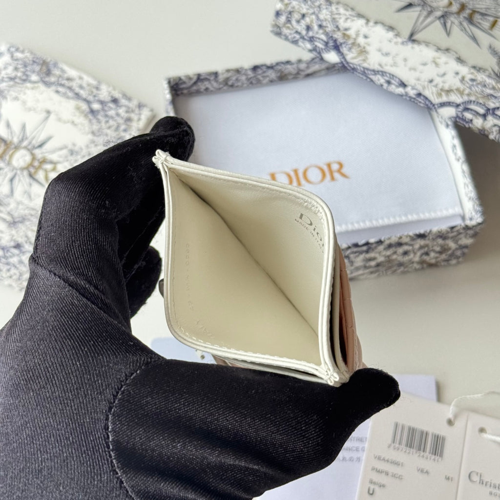 Soupir Pink & Latte Freesia Card Holder - 11
