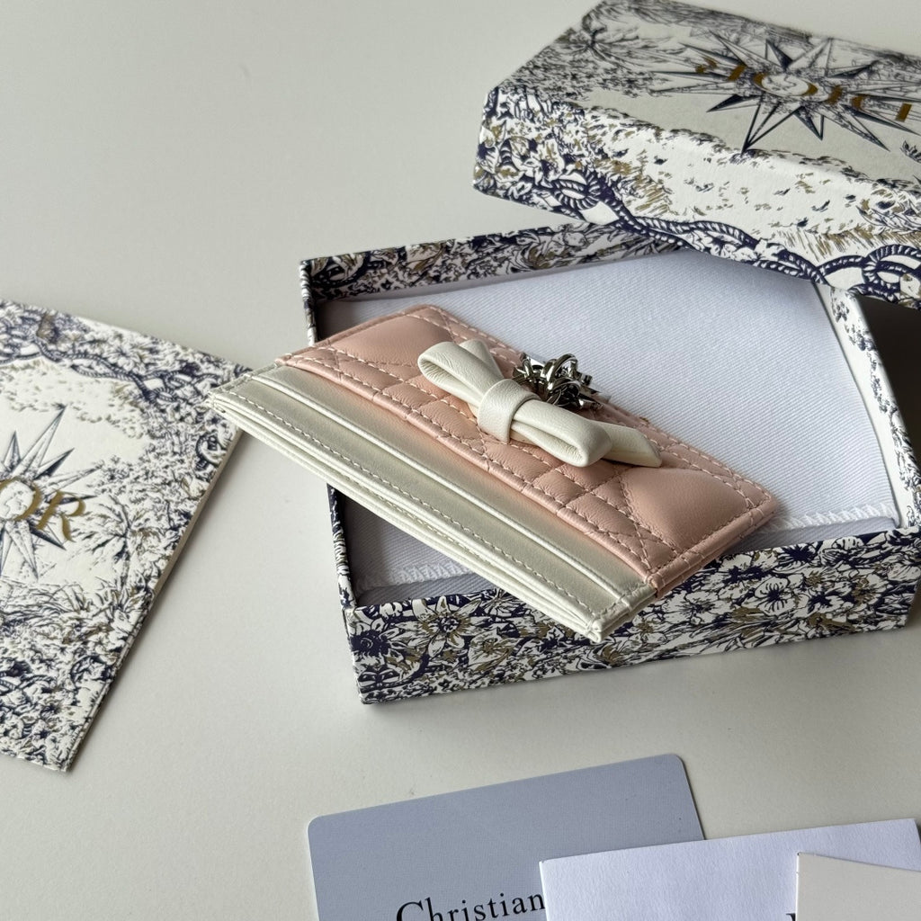 Soupir Pink & Latte Freesia Card Holder - 9