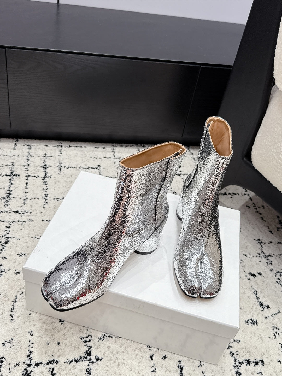 Tabi Ankle Boots Broken Mirror