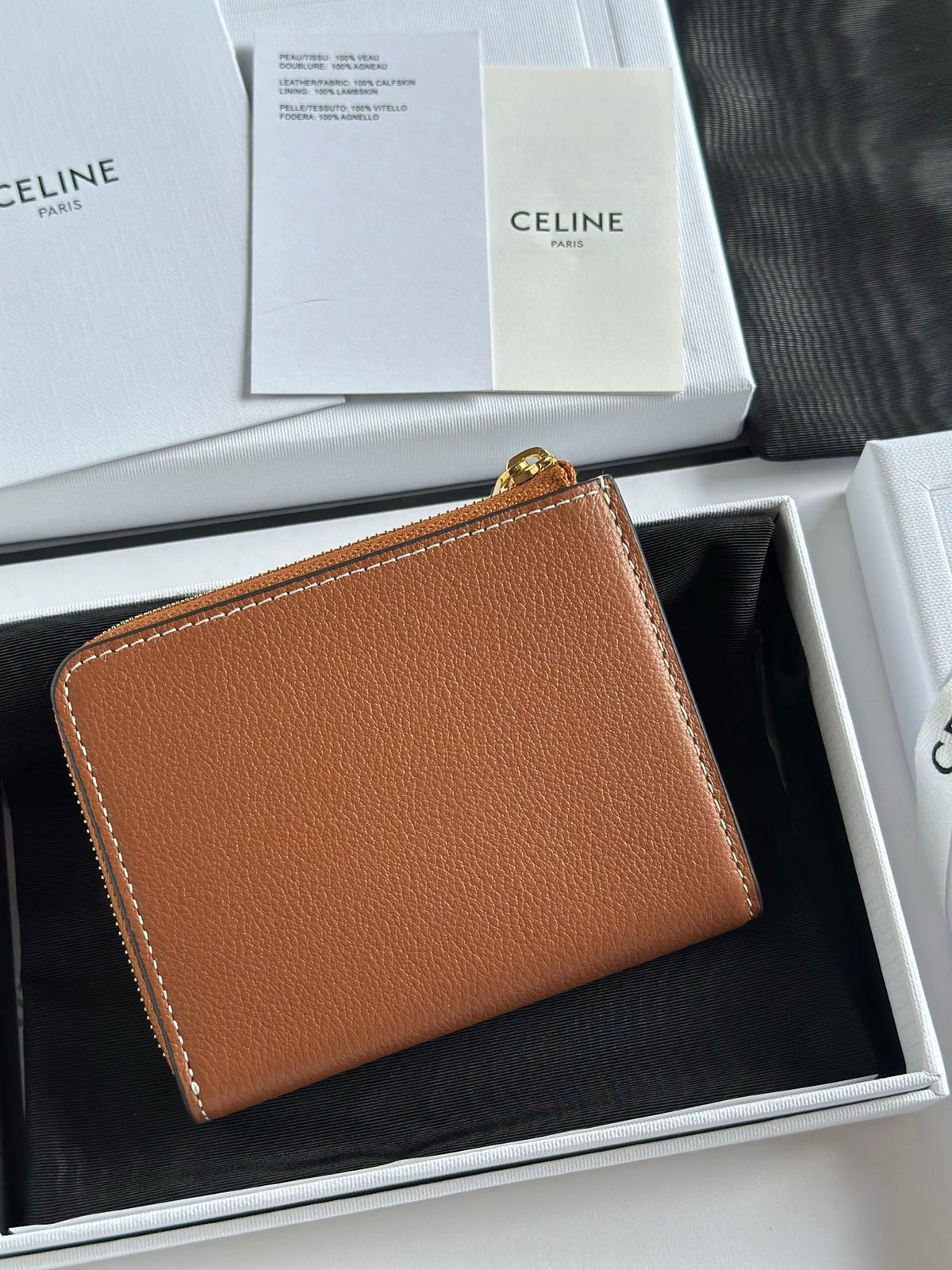 Soft Tan / Soft Cream Flat Zipped Wallet Triomphe Stamp