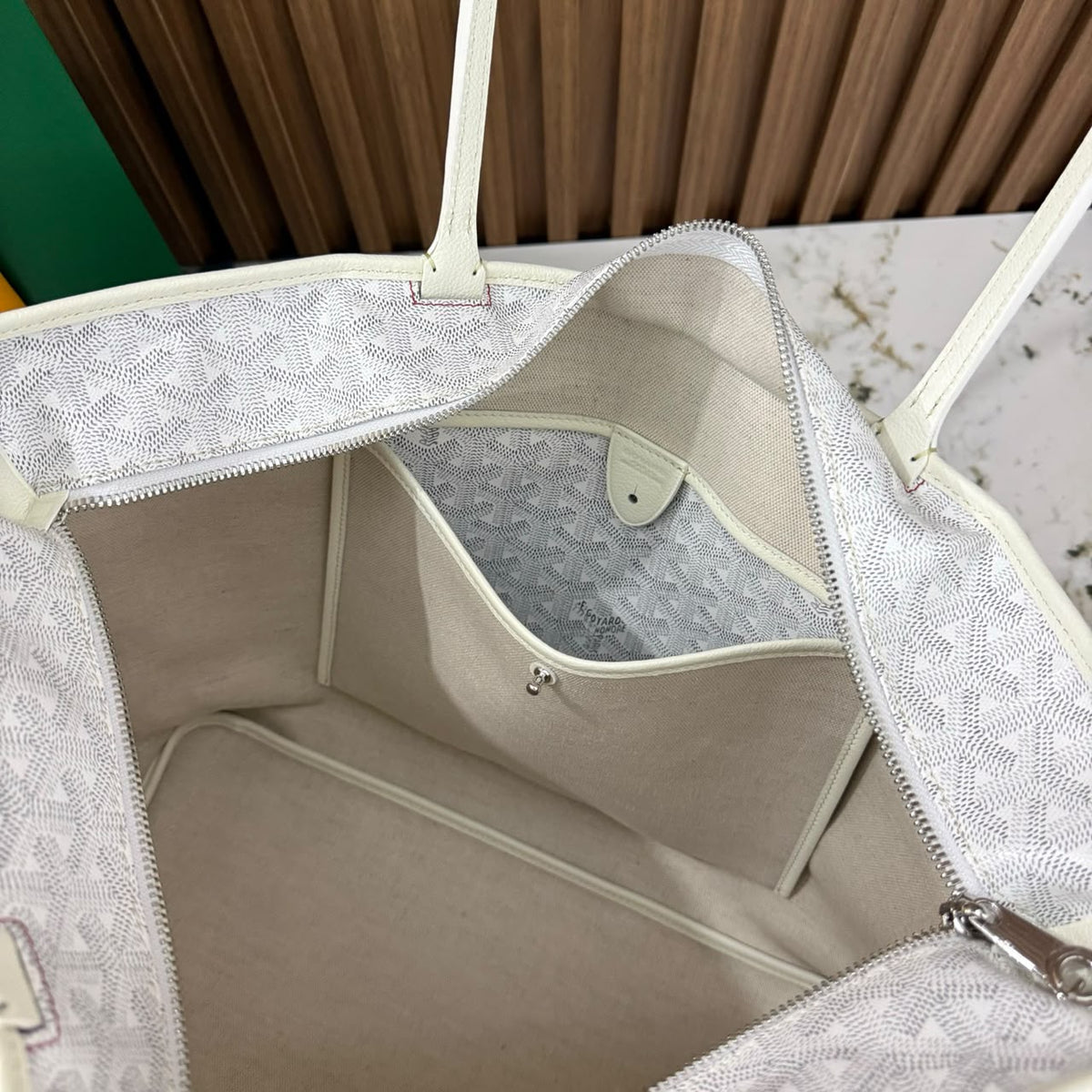 White Artois MM Bag - view 3