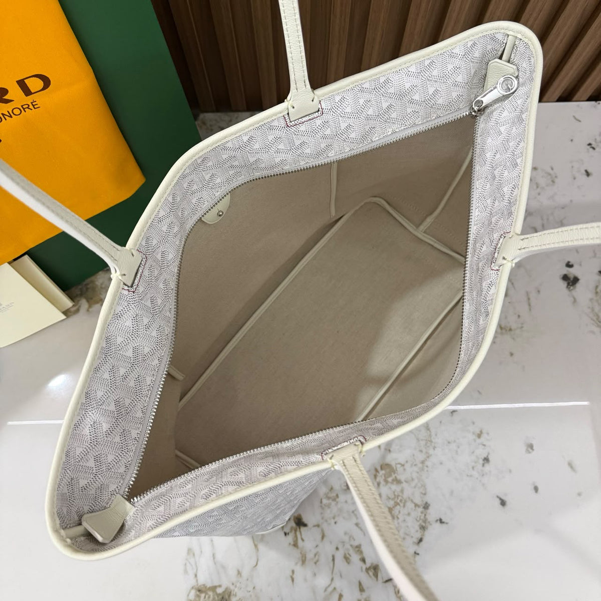 White Artois MM Bag - view 4