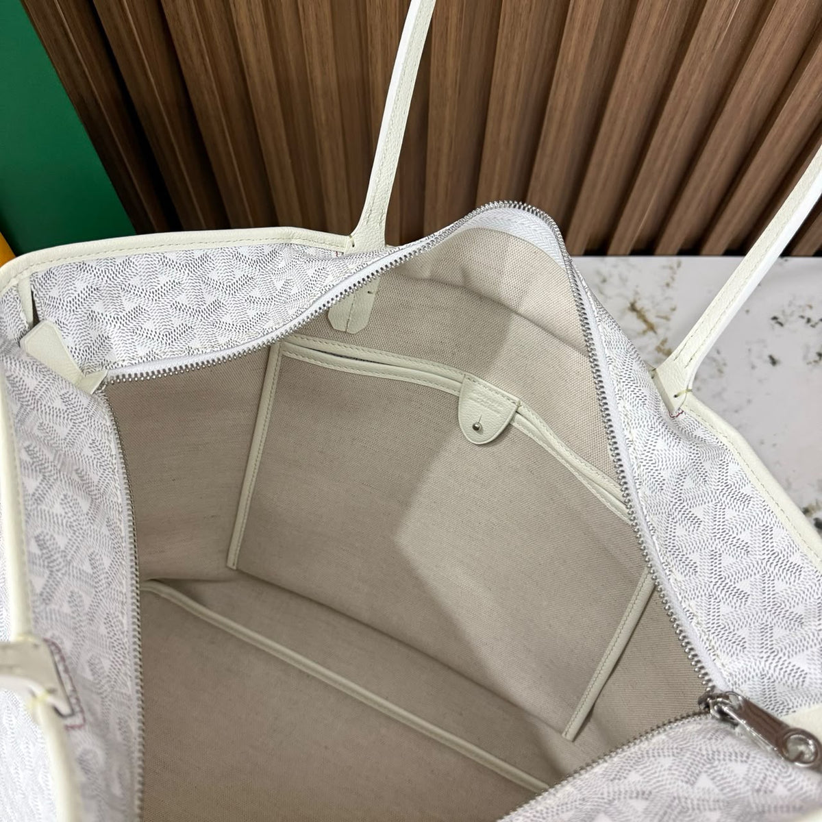 White Artois MM Bag - view 5
