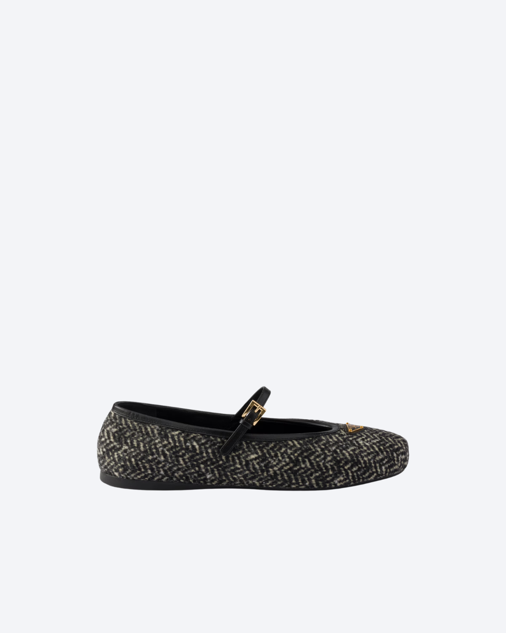 White/Black Fabric Ballerinas 1