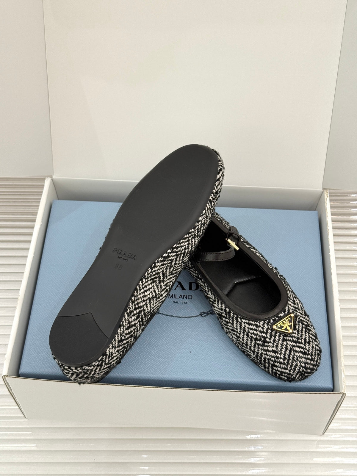 White/Black Fabric Ballerinas 8