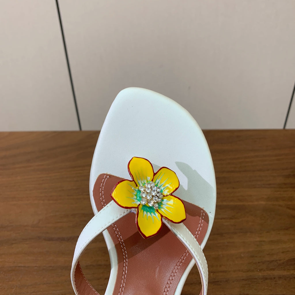 White Nappa And Green Yellow Flower Vittoria Thong 45
