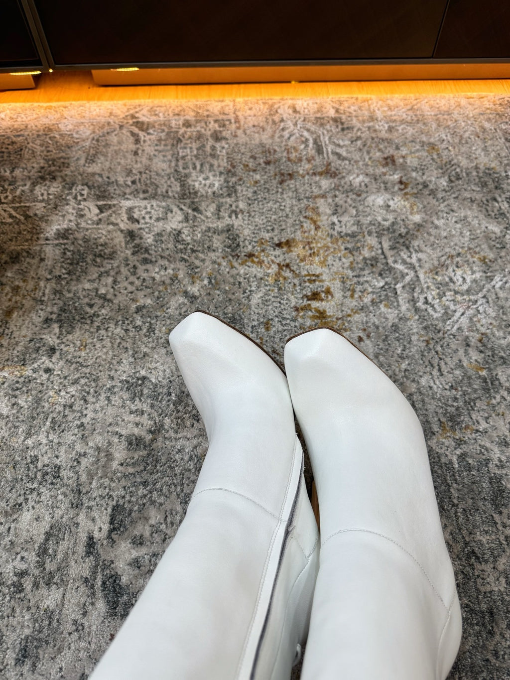 White Horn Heel Knee-High Boot - 08
