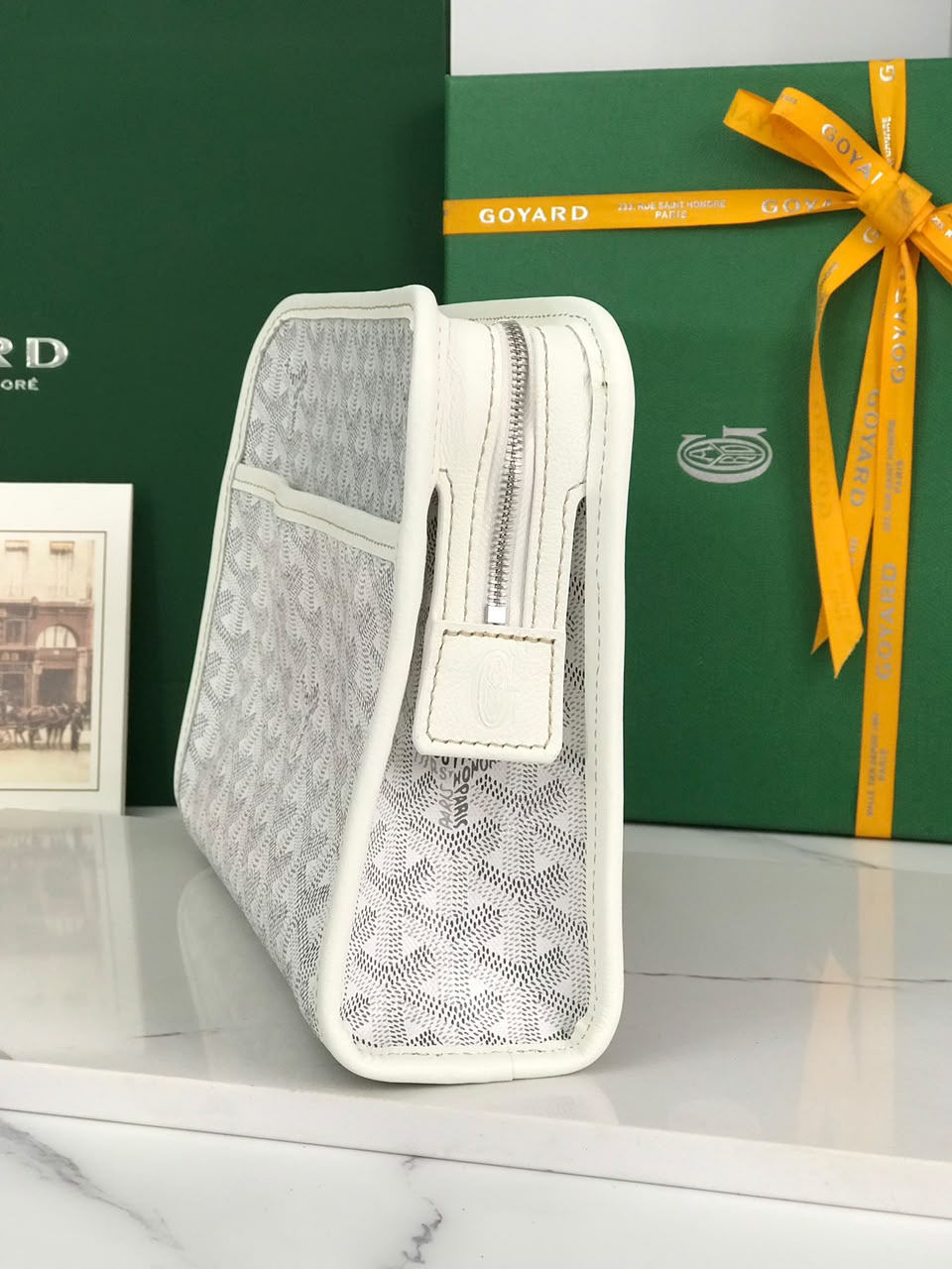 White Jouvence MM Toiletry Bag