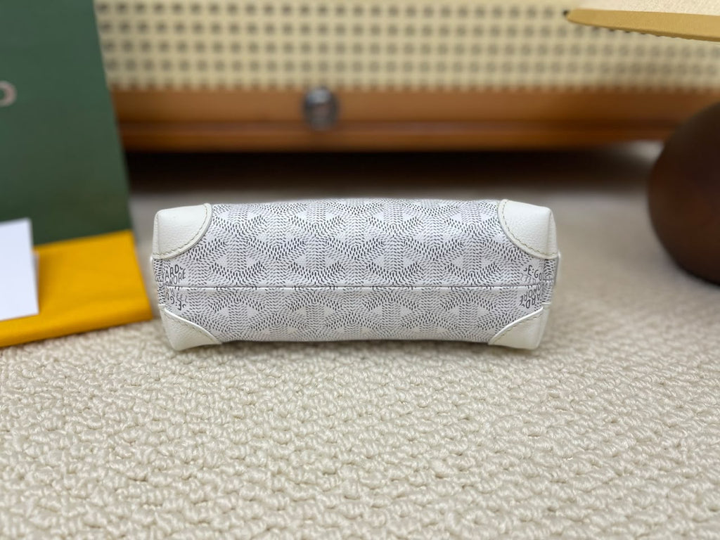 White Vendôme Cosmetic Pouch - 4