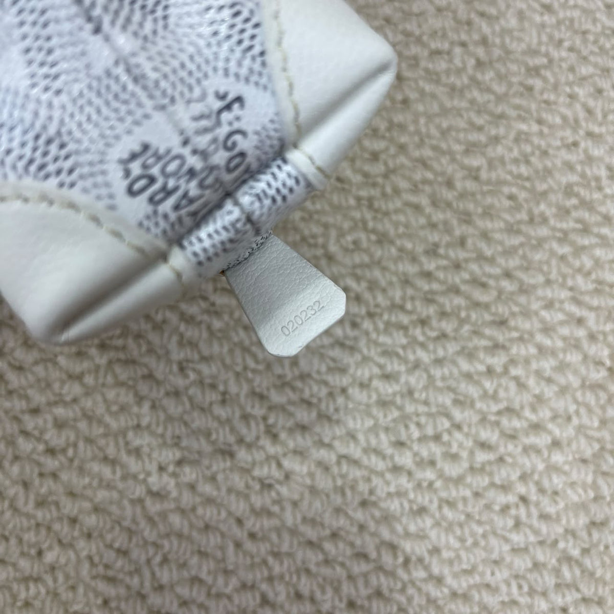 White Vendôme Cosmetic Pouch - 6