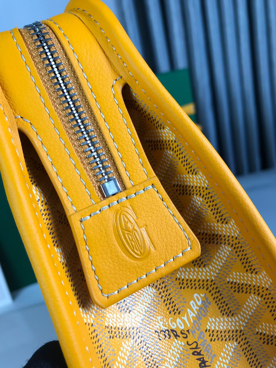 Yellow Jouvence GM Toiletry Bag